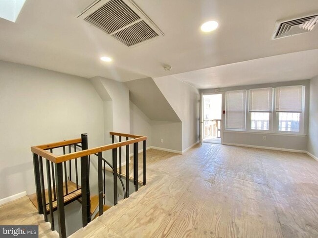 Photo - 713 Walnut St