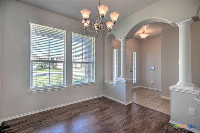 Photo - 1011 Sugar Brook Dr