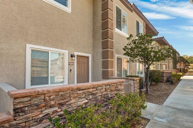 Photo - Great Townhome facing pool/Two Car Garage/Large Loft/Two Masters