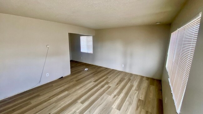 Photo - Enjoy this single family home with 3 bedrooms and 1 bathroom near downtown Bakersfield - COMING S...