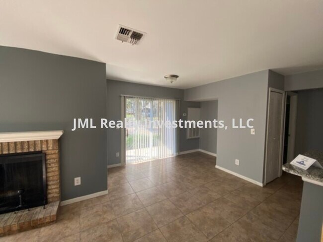 Photo - 2 bedroom 2 bath 1st floor condo in the Hi...