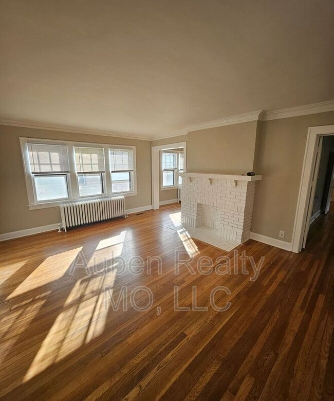 Photo - 5436 Harrison St