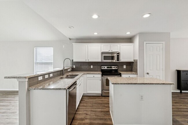 Photo - Desirable Cross Oak Ranch