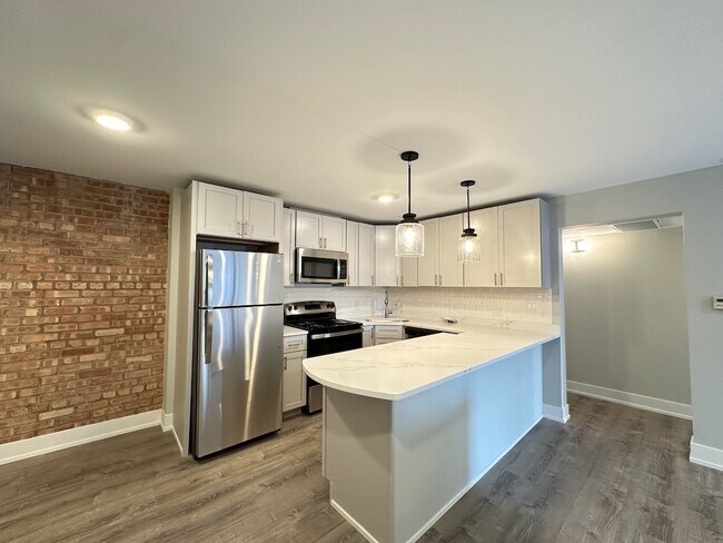 Photo - 1225 N LaSalle St Unit F6