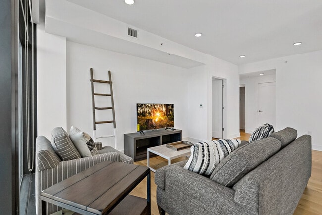 Building Photo - 1841 7th St NW