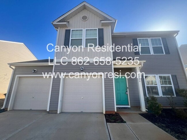 Building Photo - Beautiful 3 BR/2.5 Bath in well sought aft...