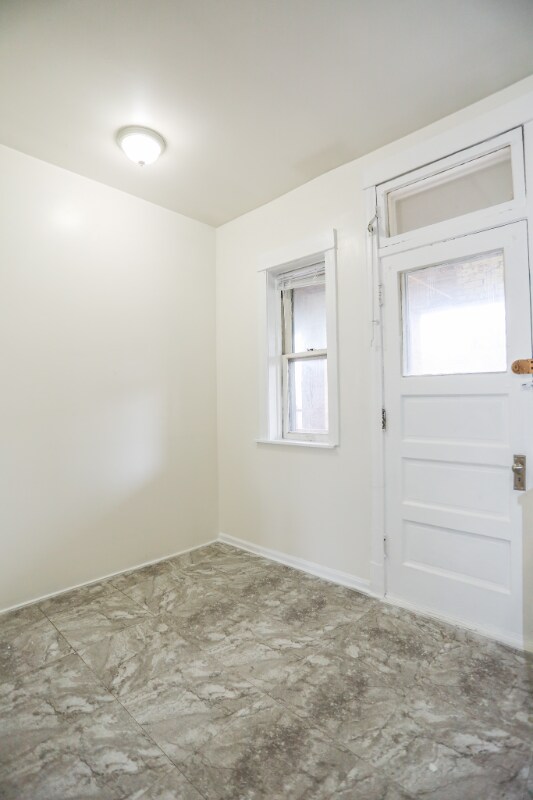 Photo - 1445 W Argyle St Unidad 1