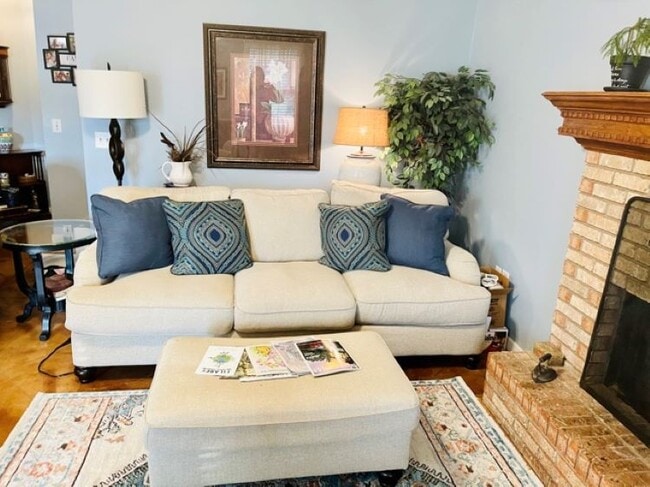 Photo - 102 Riverbend Dr