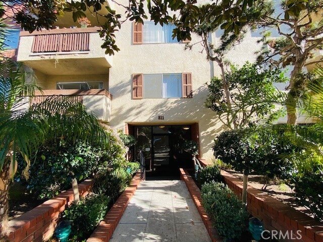 Building Photo - 811 6th St Unit 305 Rental