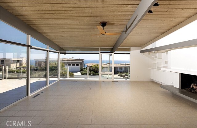 Photo - 419 Monarch Bay Dr