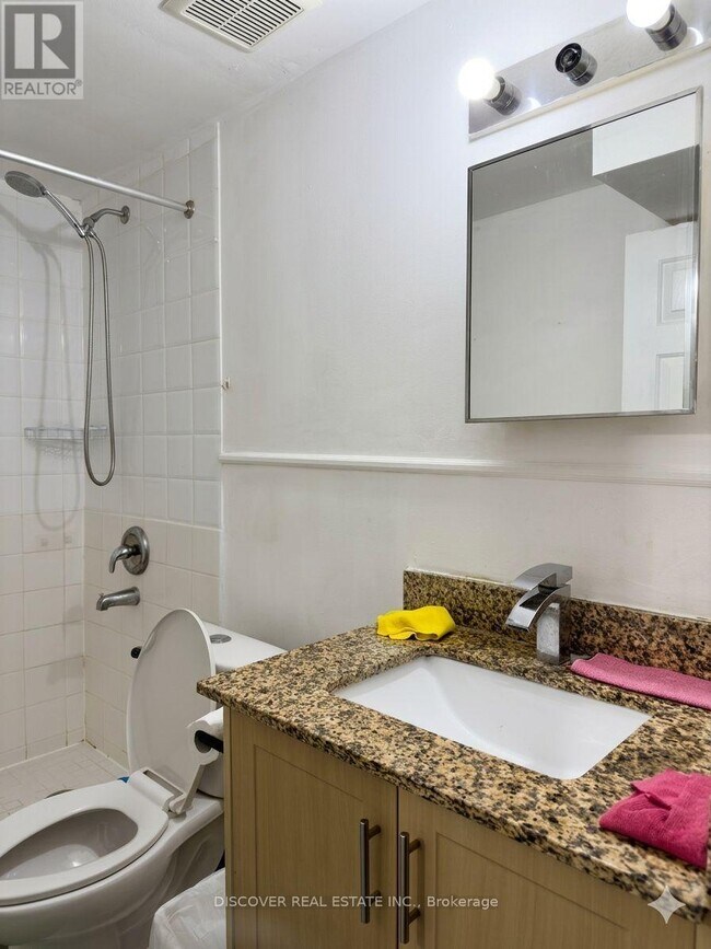 Photo - 5130 Warwickshire Way