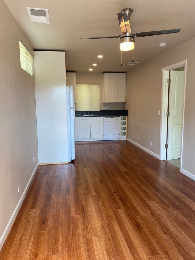 1 Bedroom HOME in Downtown Davis Rental House Rental in Davis, CA