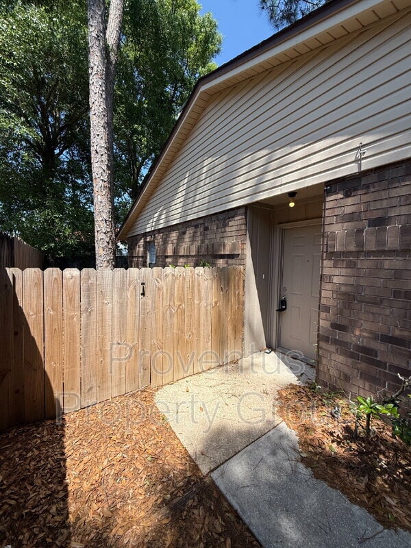 Photo - 1330 Pinnacle Dr Unit #A