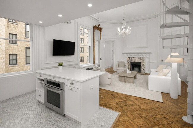 Photo - 3 E 9th St Unit SI ID1473050P