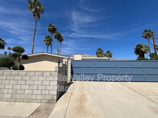 Photo - 1680 E Mesquite Ave