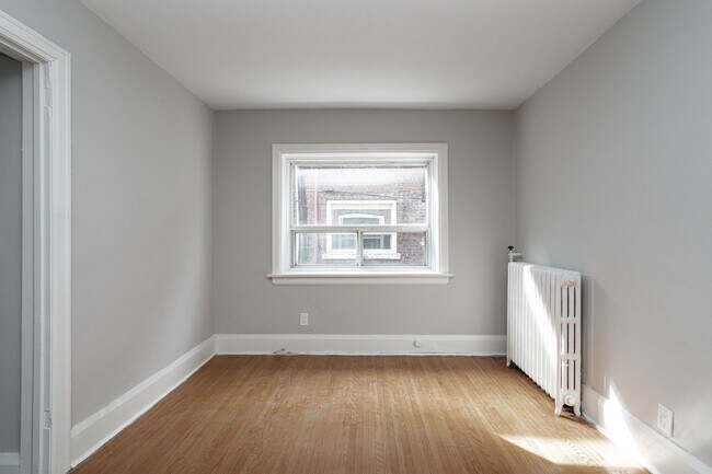 Photo - 26 Balmoral Ave Unit 207