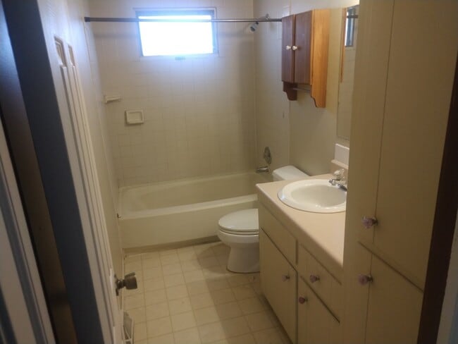 Photo - 2045 Old Valley Ct SE