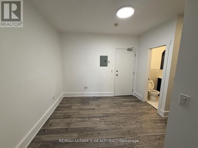Photo - 432 St Clarens Ave