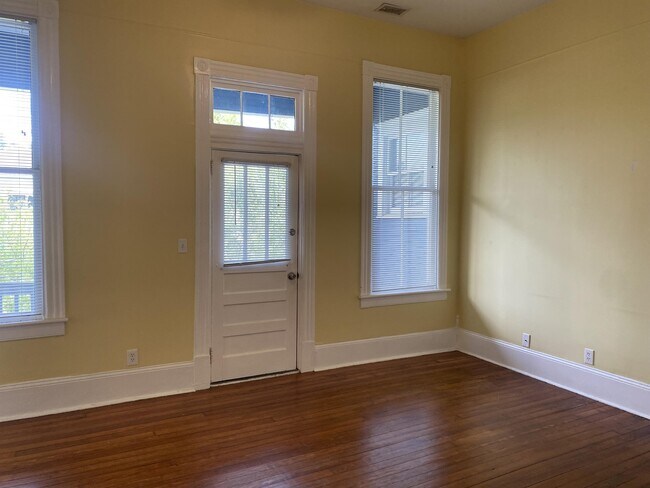 Photo - 1116 Habersham St Unit 402-2