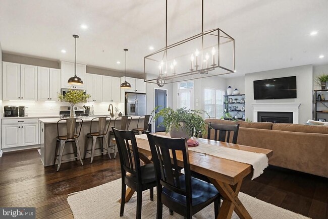 Photo - 133 Limpkin Ave