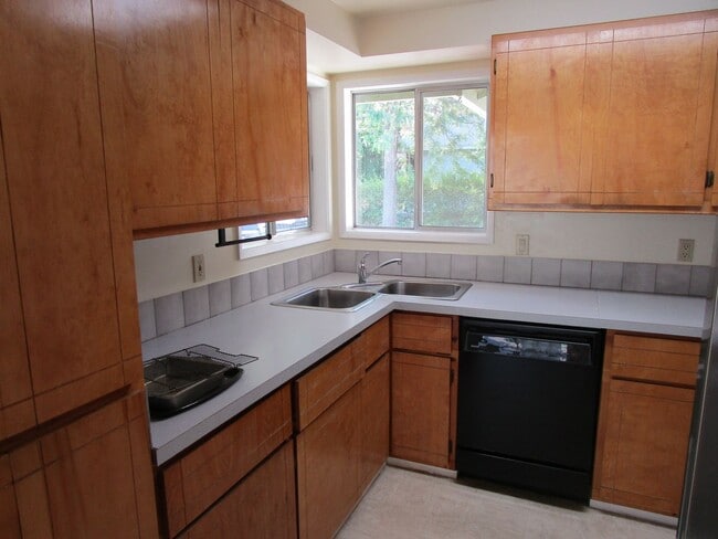 Photo - 3 Bedroom, 2 Bathroom Home near Middle Sch...