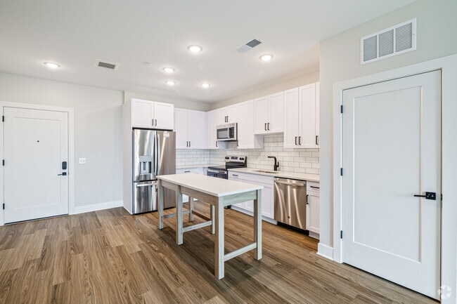 2BR, 2BA - 1,131SF - Kitchen