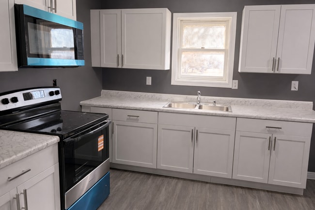 Building Photo - 15 O'Sage Ave Unit 15