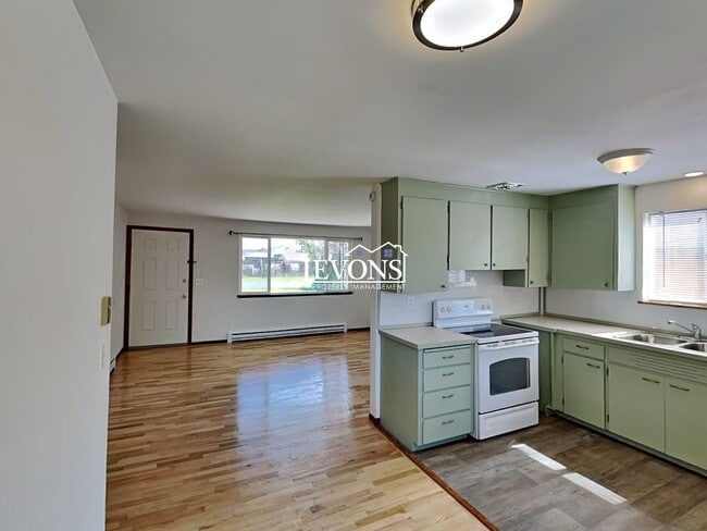 Photo - $250 Off First Month's Rent! Easy access to Nob Hill Blvd, 16th Ave, and Summitview Ave for commu...