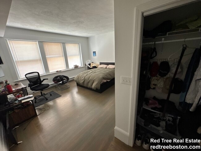 Photo - 1408 Beacon St Unit 3