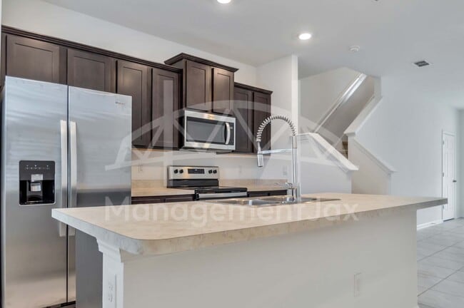 Photo - 8330 Zenith Cir