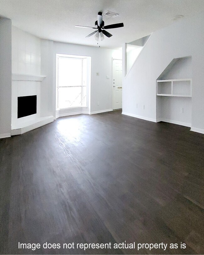 2202 Place Rebecca Ln