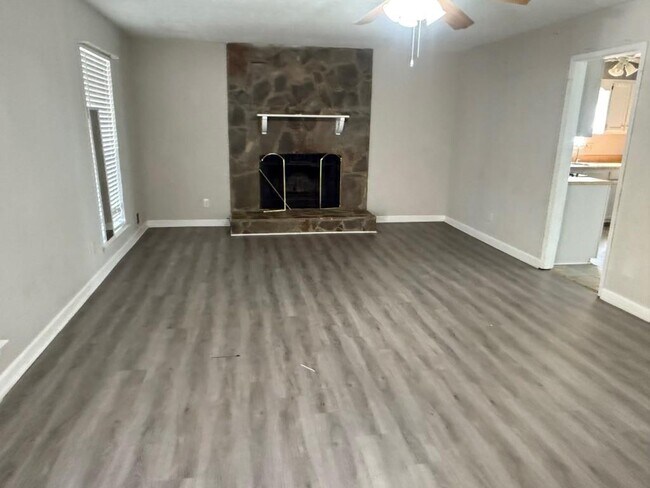 Photo - 3619 Bomar Rd