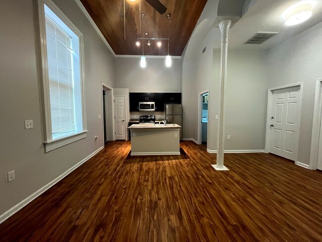 Lofts at Poplar Pointe