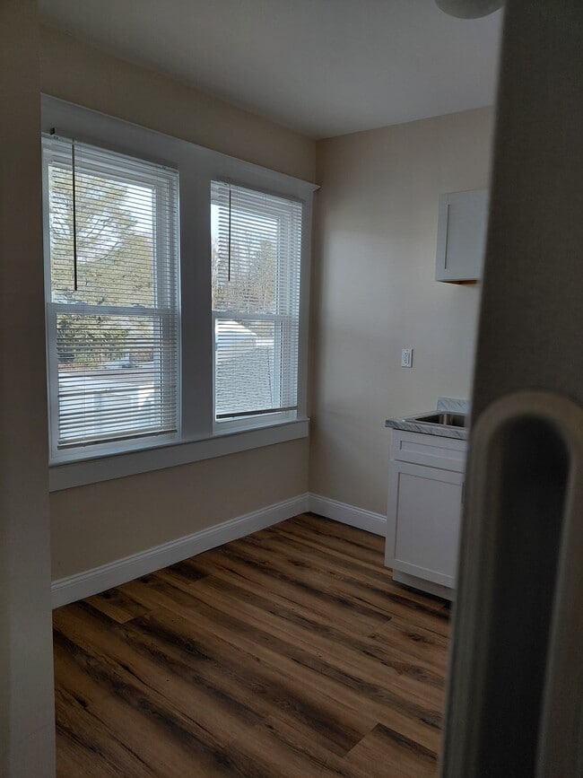 Photo - 41 Saratoga Ave