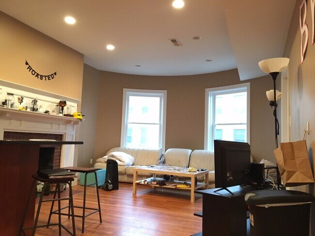Photo - 4 BED/2 BATH W/ CENTRAL AIR ON SAINT LUKES...
