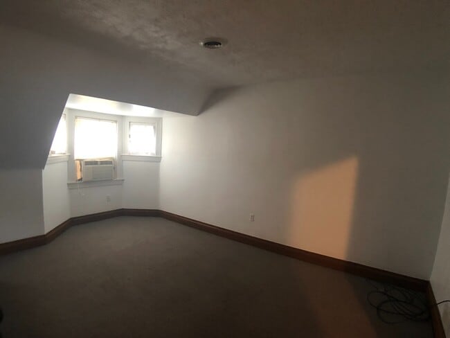 598 E Maiden St Unidad 3