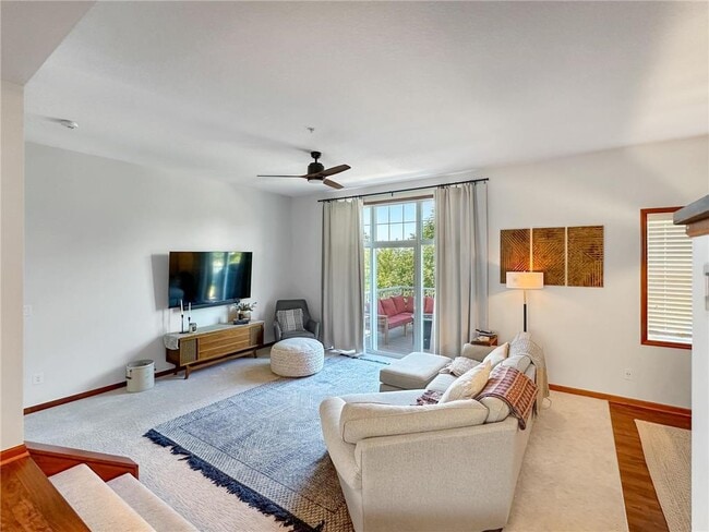 Photo - 1625 Fox Hunt Way