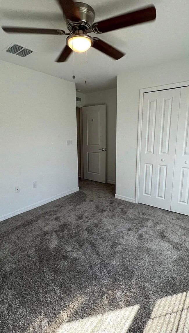 Photo - 409 Three Oaks Dr