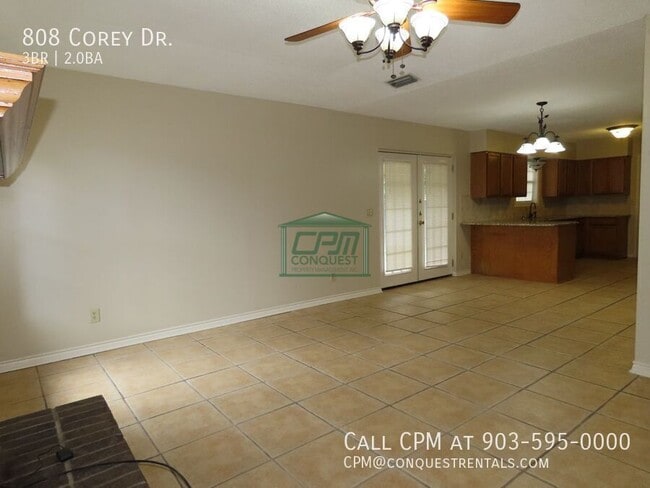 Photo - 808 Corey Dr