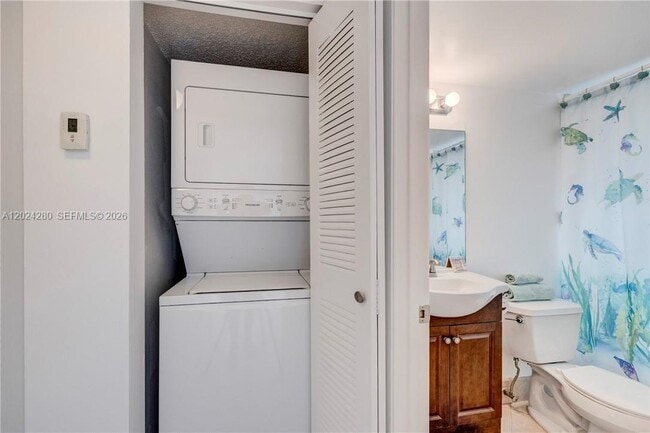 Photo - 2205 S Cypress Bend Dr Unidad 508