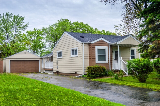 Building Photo - 20053 Homeland St