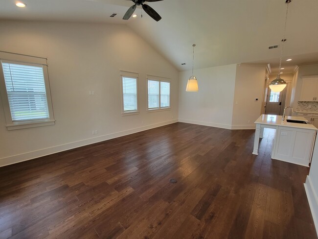 Photo - 209 Camellia Oaks Ave