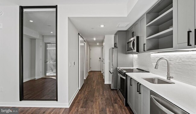Building Photo - 4000 Wisconsin Ave NW Unit 1B-4K-427 Rental