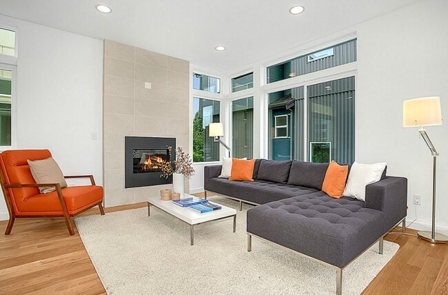 Photo - Updated, Modern Townhouse in Greenwood!
