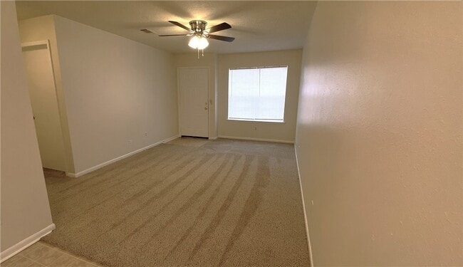 Photo - 3317 Longleaf Cir