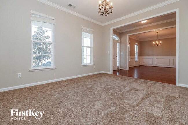 Photo - 519 Chaff Ln