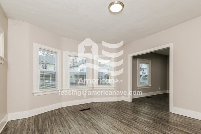 Photo - 133 E Elmwood Ave