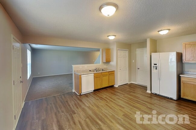 3222 Black Forest Ln