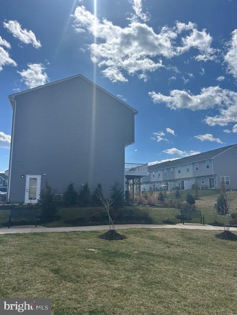 Building Photo - 2562 Laurel Pk Dr