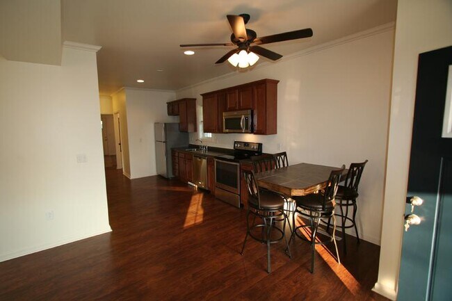 Photo - 331 Concord Ave Unit A